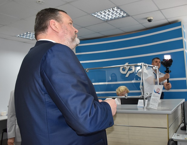 Министр труда и социальной защиты РФ посетил в Алтайском крае структурные подразделения регионального Соцфонда.
