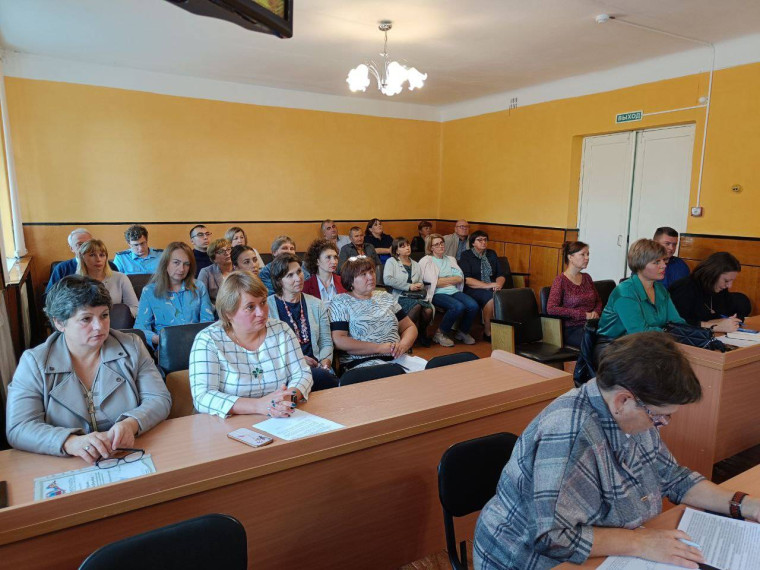 Состоялась очередная сессия Табунского районного Совета депутатов.